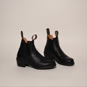 NWOT Blundstone HEELED BOOTS Black, #1671